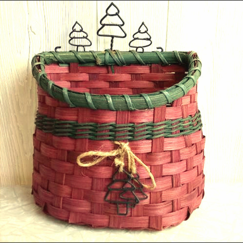 *Red & Green Woven Christmas Tree Wicker Basket
